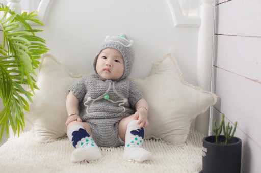 垦利八零甜妻萌宝宝